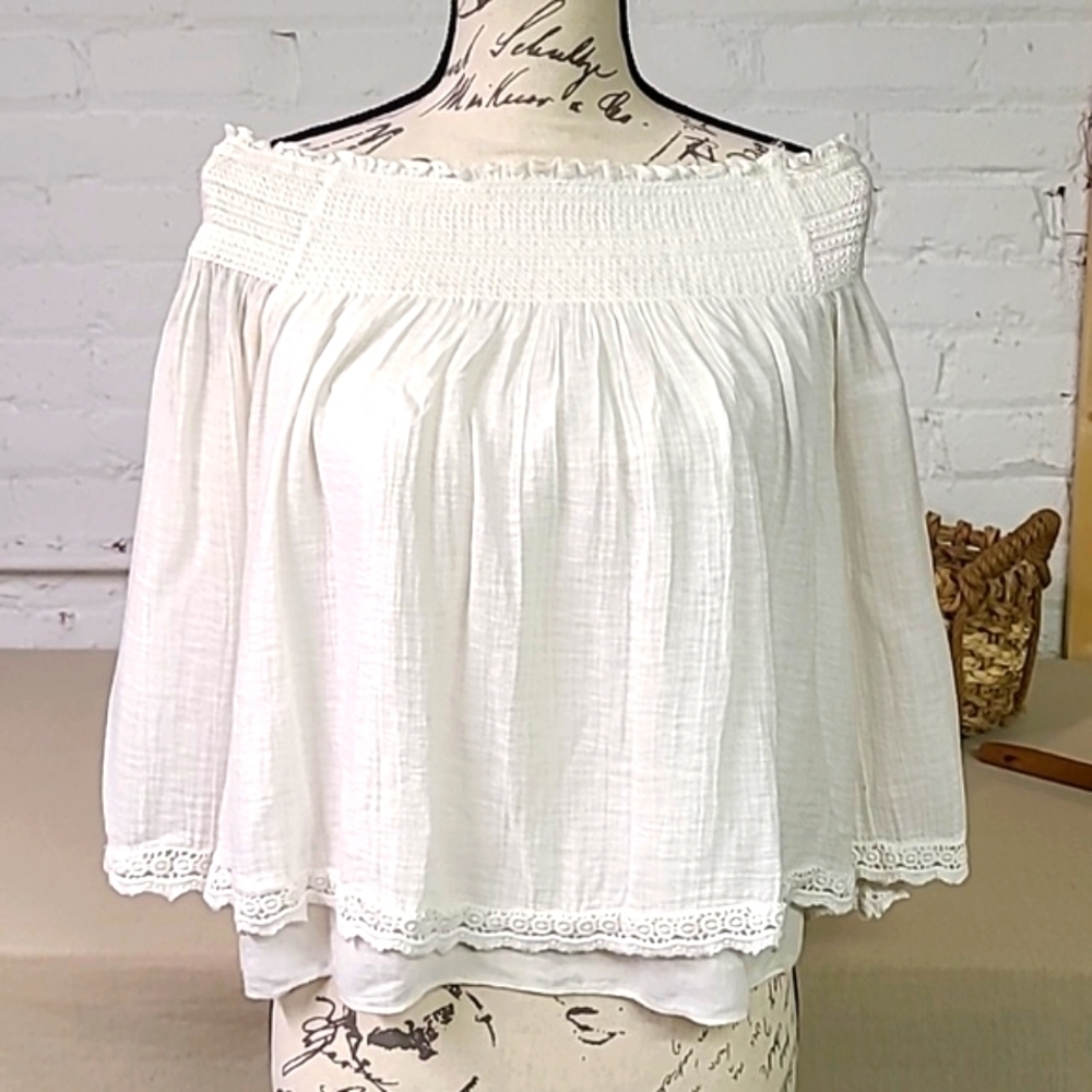 ZARA Small  Cream Loose Short Peasant Top